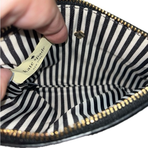 Kate Spade ‘Bee’ Cobble Hill Zip Wristlet, Black WLRU3048, NWOT - Picture 3 of 10